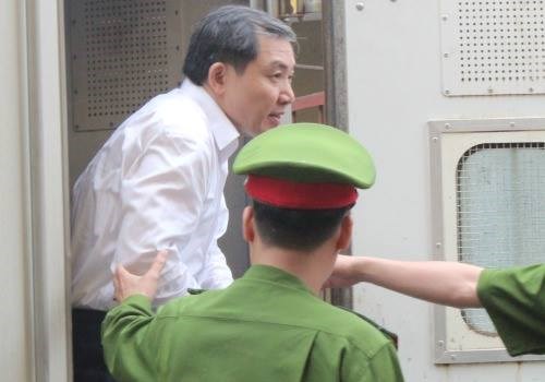 Phúc thẩm vụ án Dương Chí Dũng: Ở Vinalines những việc đó phải bằng tiền mặt