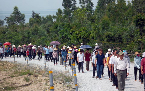 Người dân viếng mộ Đại tướng đông kỷ lục