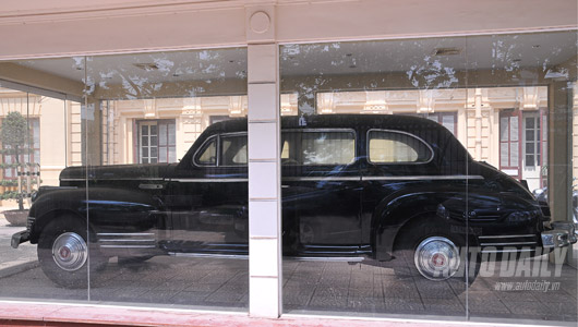 Ngắm chiếc xe “siêu chống đạn” từng chở Hồ Chủ tịch
