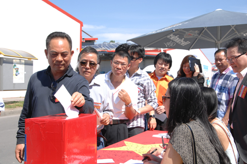 Người Việt tại Đức quyên góp ủng hộ ngư dân bám biển quê hương