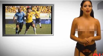 Nữ MC World Cup thoát y khi dẫn bản tin