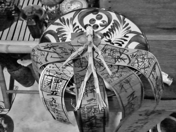 Những bí mật chưa tiết lộ về bùa ngải: Trong thế giới thầy bùa