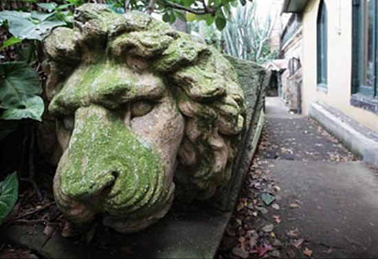 Rùng rợn 12 ngôi nhà bị ma ám nổi tiếng nhất thế giới