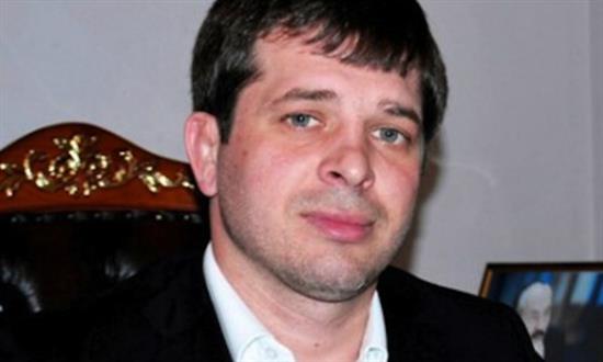 Cảnh sát đặc nhiệm Nga đột kích bắt một quan chức lạm quyền