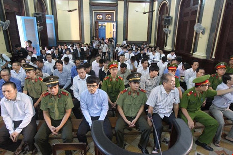Vụ đại án 9.000 tỉ đồng tại Ngân hàng Xây dựng: Công tố mất 1 ngày đọc cáo trạng