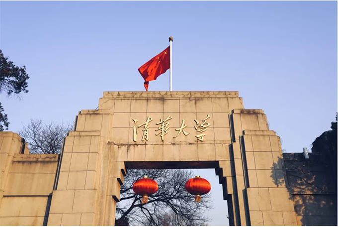 Du học sinh Việt Nam hoãn ngày trở lại Trung Quốc