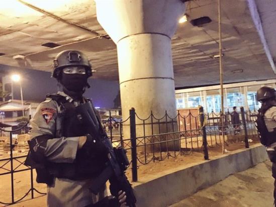 Nổ bom liên tiếp ở Jakarta, 5 người thiệt mạng