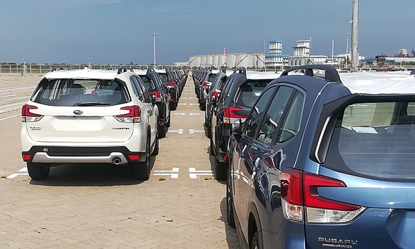 Đi đăng ký xe không cần phải mang tờ xác nhận nguồn gốc nhập khẩu