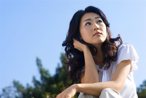 Chồng ngoại tình sợ 'mất mật' vì chiêu 'đánh động' của vợ