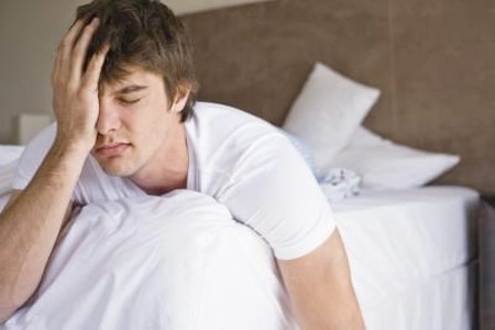 Bức bối vì vợ xinh đẹp nhưng nghiêm túc… cả khi lên giường