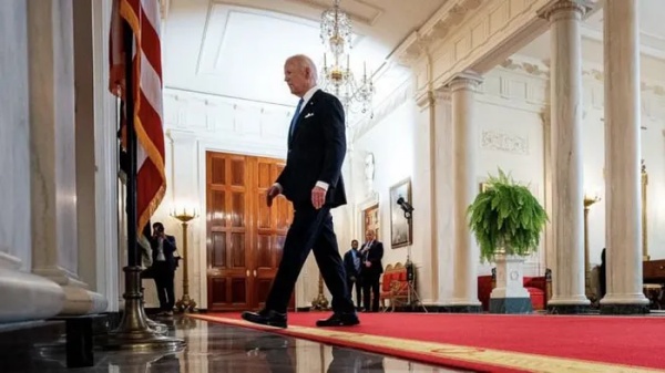 Báo Mỹ: Hàng chục nghị sĩ đảng Dân chủ cân nhắc ký đơn kêu gọi ông Biden dừng tranh cử