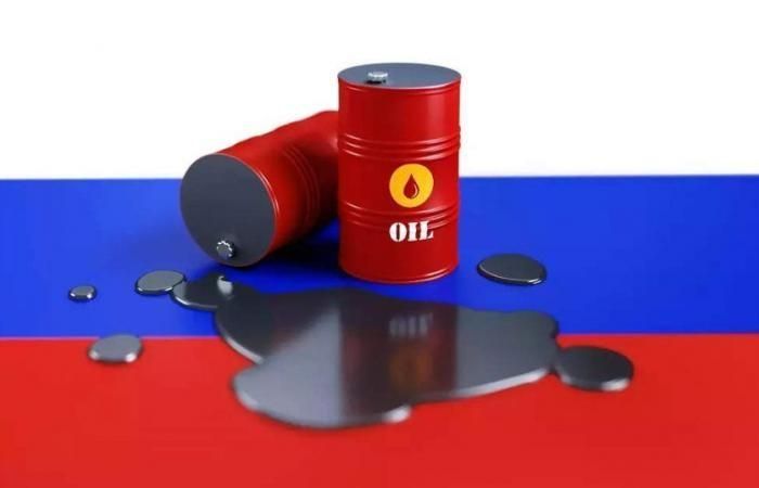 Các nước ''thân thiện'' nhận ''quà'' từ ông Putin; Tây Ban Nha tính tác động EU siết kiểm soát đường đi của dầu Nga