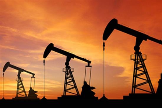 OPEC và Nga cho biết sản lượng dầu giảm nhanh và nhiều hơn dự kiến