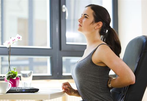 Không phải do lão hóa, đây mới là 12 thủ phạm gây đau lưng mà bạn không hề ngờ được