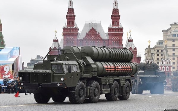 Mỹ lo ngại tổn hại quan hệ khi các đồng minh mua vũ khí Nga