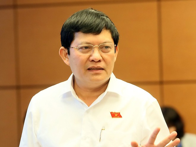 Xem xét bãi miễn tư cách ĐBQH, đình chỉ chức vụ ông Phạm Phú Quốc