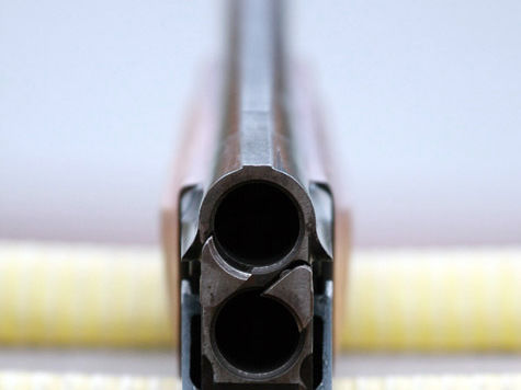 Nga: Cậu bé 7 tuổi vô tình bắn chết em ruột