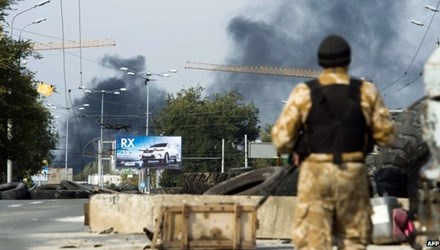 Nga phản bác tin cung cấp đạn cho phe ly khai Ukraine