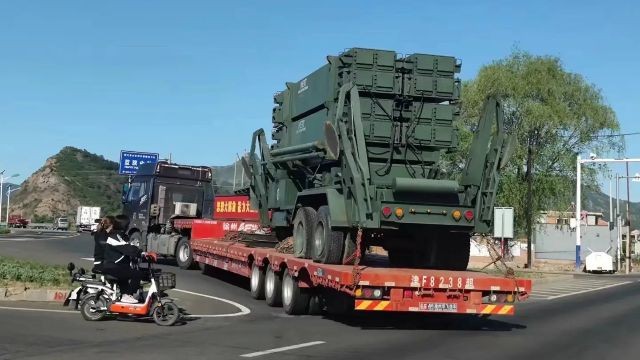 Tranh cãi việc bắt sống hệ thống Patriot?