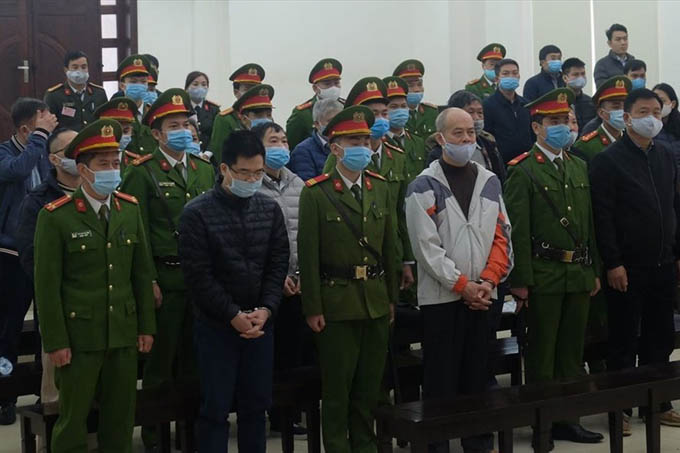 Hoãn phiên toà xét xử bị cáo Đinh La Thăng cùng đồng phạm