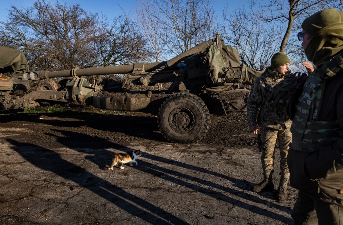 Vũ khí phương Tây có đến kịp trước khi Nga đánh sập phòng tuyến Ukraine?