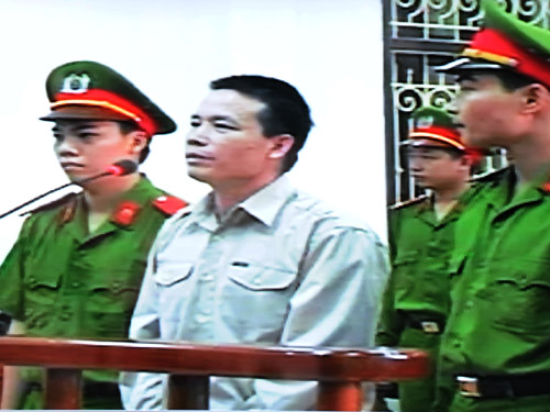 Xét xử anh em ông Đoàn Văn Vươn: Làm rõ hành vi giết người