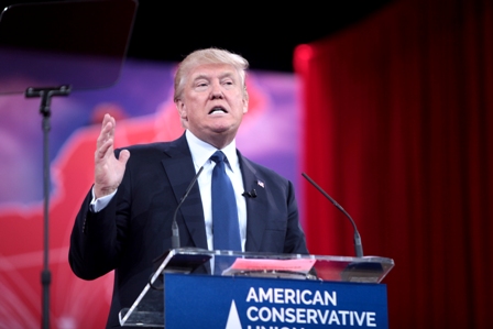 Tỷ phú Donald Trump ủng hộ Nga đánh bom IS