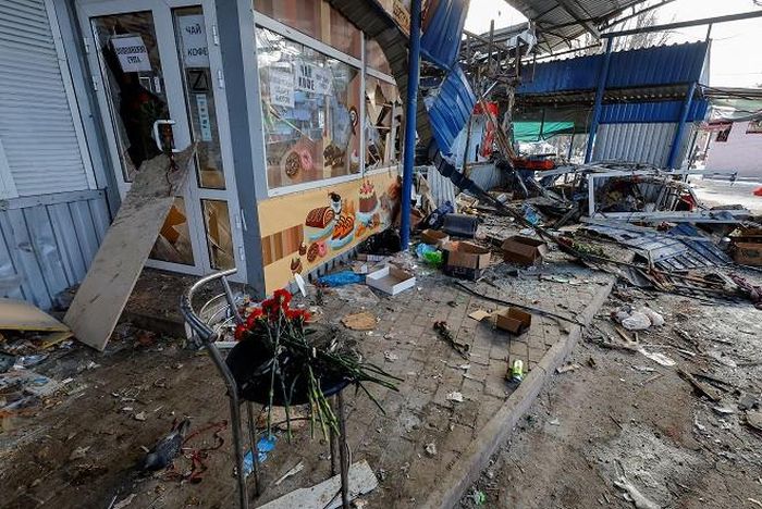 Nga lên án vụ pháo kích vào Donetsk, Thủ tướng Ba Lan tới Kiev