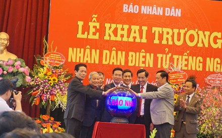 Khai trương báo Nhân dân điện tử tiếng Nga