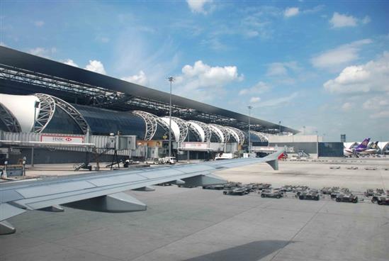 Máy bay Nga chở 322 hành khách dừng khẩn cấp tại Thái Lan