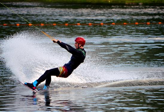 Moskva: Sắp có hồ lướt ván với sóng nhân tạo ở Quảng trường Cách mạng?