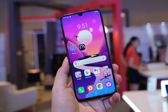 Smartphone 5G của VinSmart xuất hiện tại Tech Awards 2020