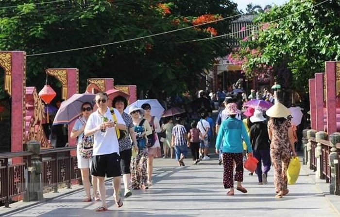 Tour khách đoàn Trung Quốc trở lại Việt Nam từ ngày 15/3