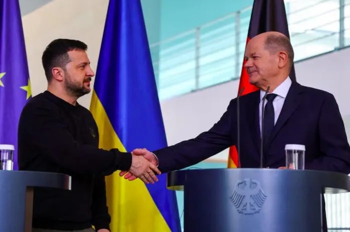 Thủ tướng Đức bảo đảm với Ukraine về viện trợ vũ khí