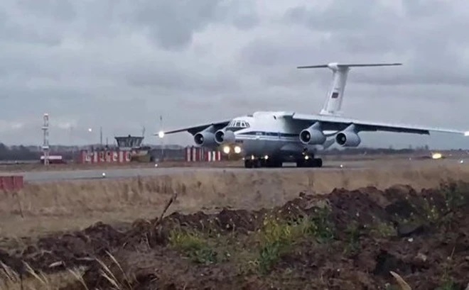 Đức nói ẩn ý rằng Ukraine có thể tấn công lãnh thổ Nga