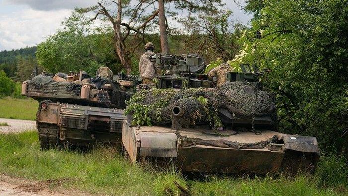 Chuyên gia Đức: 100km chiến tuyến của Nga chỉ có 3 xe tăng M1 Abrams