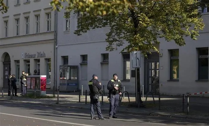 Đức bắt giữ 17 người bị cáo buộc phát tán phát ngôn gây hận thù chống Do Thái