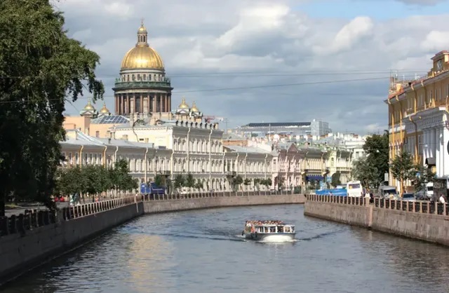 Saint Petersburg đón lượng khách nước ngoài tăng mạnh