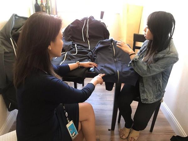 Cô gái gốc Việt chế tạo áo chống đạn