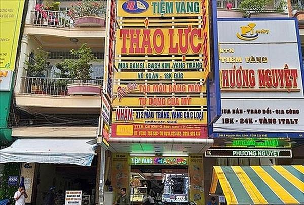 Vụ đổi 100 USD bị phạt: Chủ tiệm vàng sẽ khởi kiện?