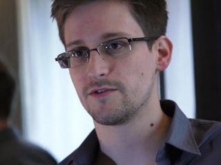 Cựu nhân viên CIA Edward Snowden “có thể bị ám sát”