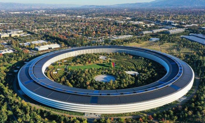 Tỷ phú Elon Musk gặp CEO Tim Cook: Hiểu lầm được giải quyết