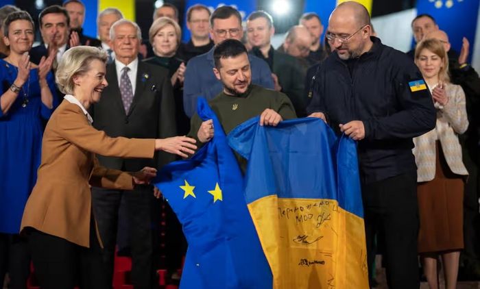 EU tiết lộ khoản kinh phí khổng lồ phải chi cho Ukraine sau khi gia nhập