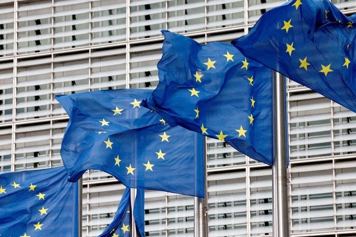 EU thông qua gói trừng phạt thứ 9 với Nga