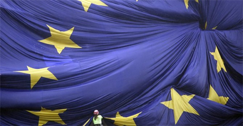 132 người Nga và 28 công ty Nga chính thức bị EU trừng phạt