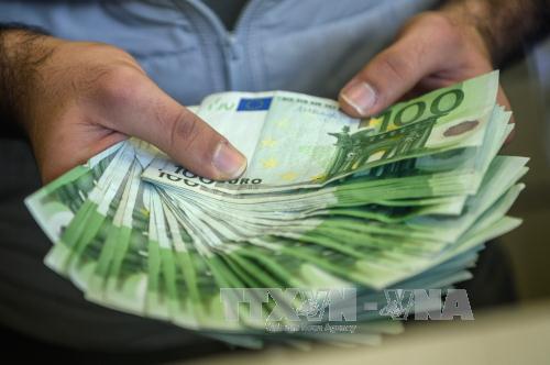 Đồng euro mạnh hay yếu với các nước EU?