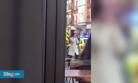 Khủng bố tàu điện ngầm London: Thanh niên 18 tuổi bị bắt