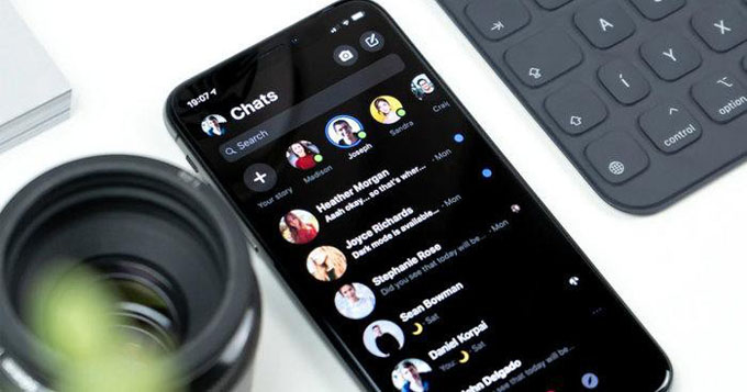 Facebook chuẩn bị có giao diện đen huyền bí, hứa hẹn 'tông xuyệt tông' với Messenger
