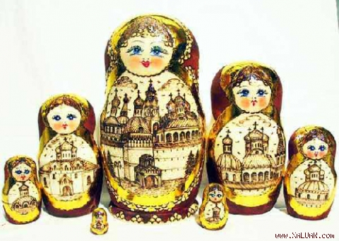 Câu chuyện búp bê Matryoshka biểu tượng nước Nga