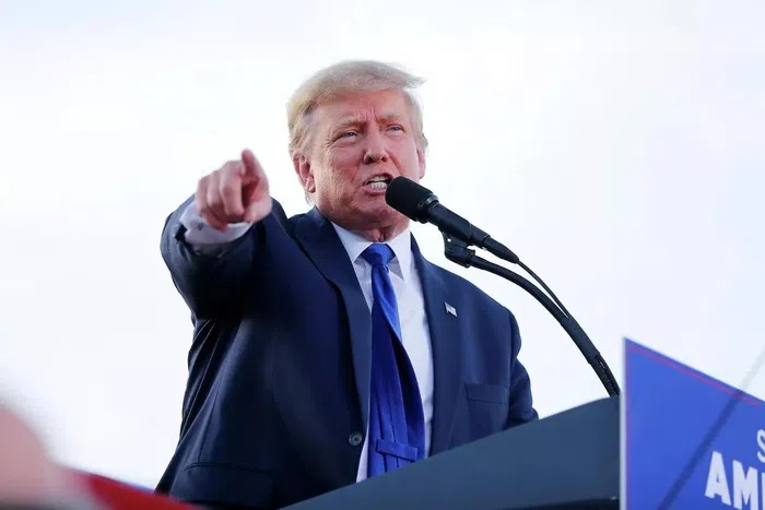 FBI mở cuộc điều tra nội bộ về vụ ông Trump và Nga